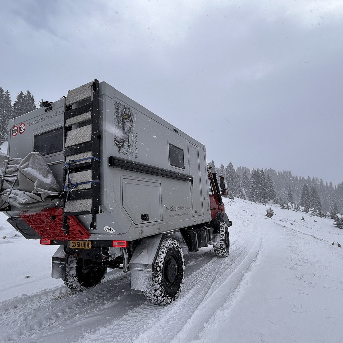 Three Snowmen and an Ice&nbsp;Queen